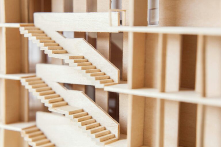 Lire la suite à propos de l’article Le recours obligatoire à un architecte